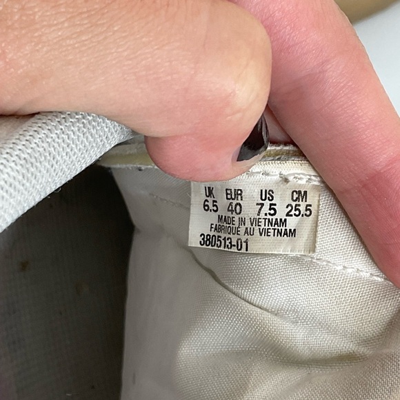 Puma Suede Sneakers Size 7.5 - Picture 7 of 7